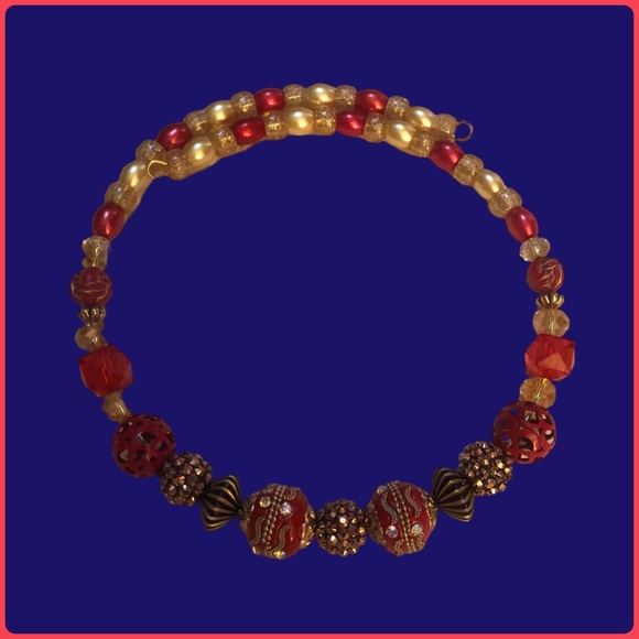 Festive Choker - Picture 6 of 10